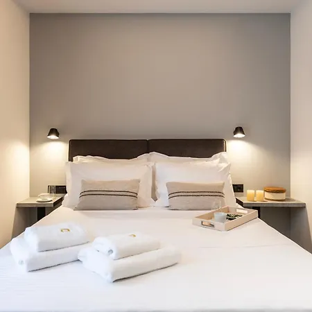 Domios Suites Athens-3